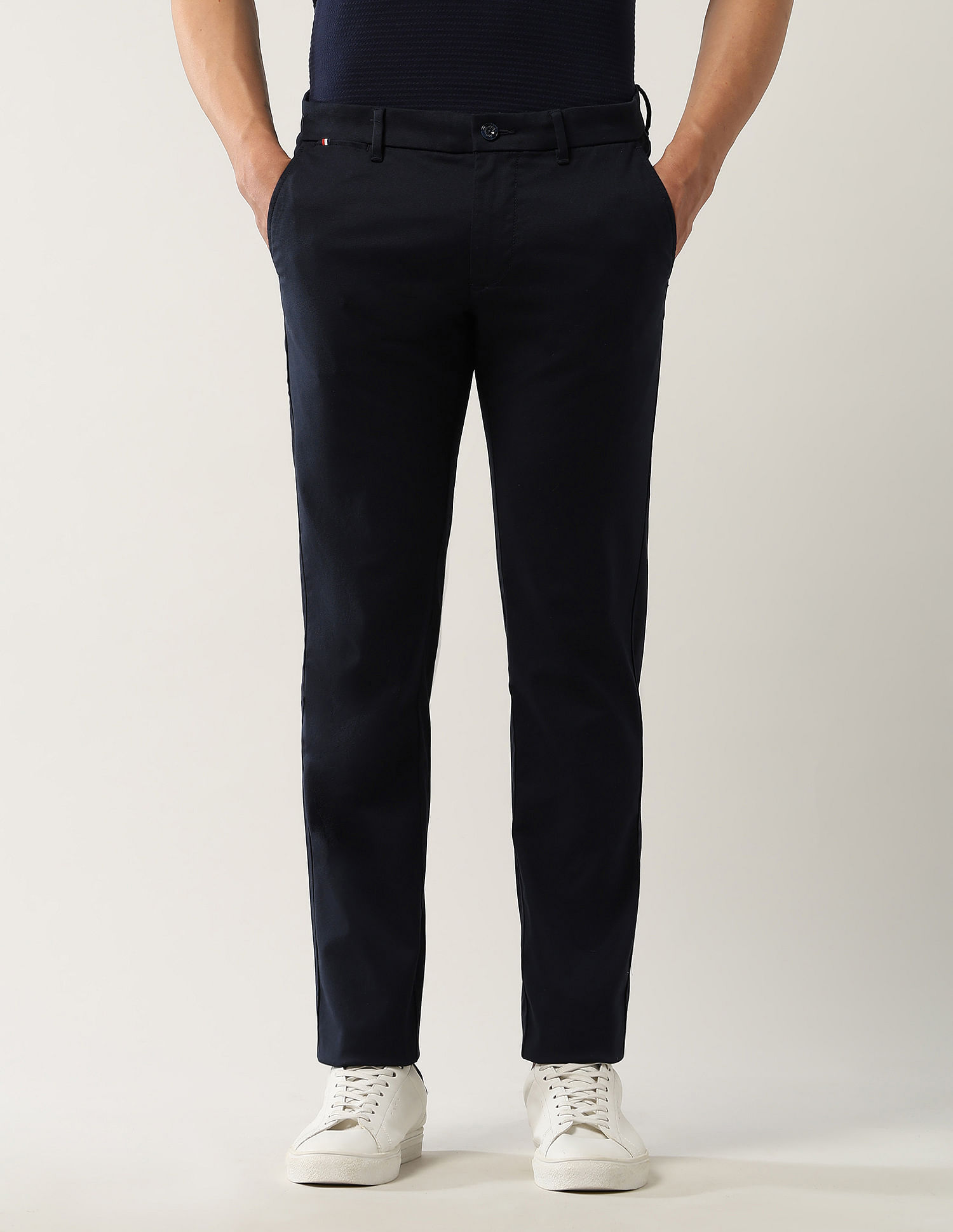 Arrow Sport Dobby Slim Fit Solid Chinos