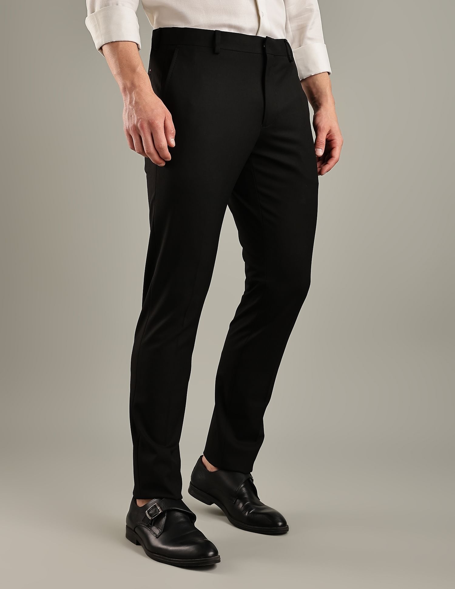 Tommy Hilfiger Regular-Fit Solid Mid Rise Trouser