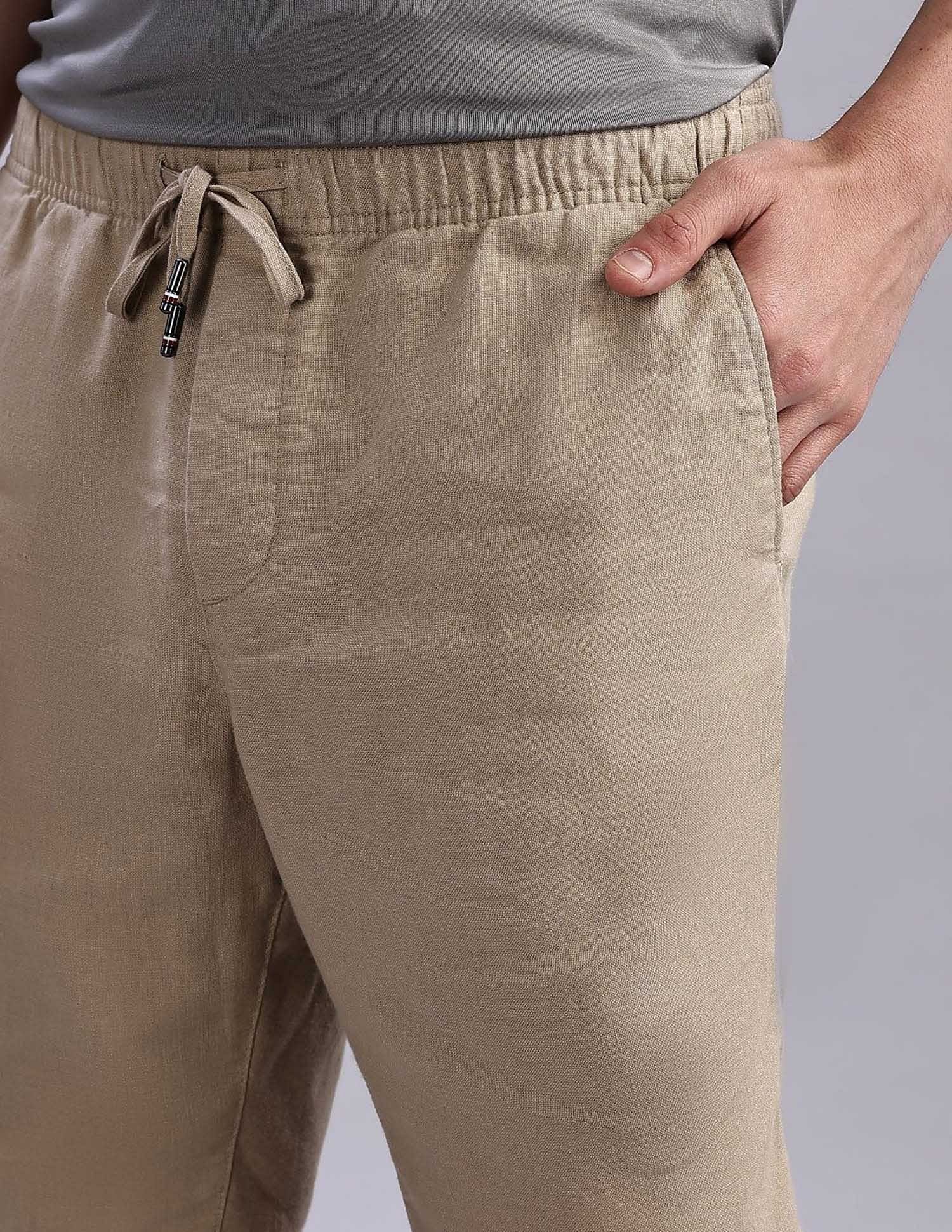 Tommy Hilfiger Relaxed Fit Solid Mid Rise Shorts