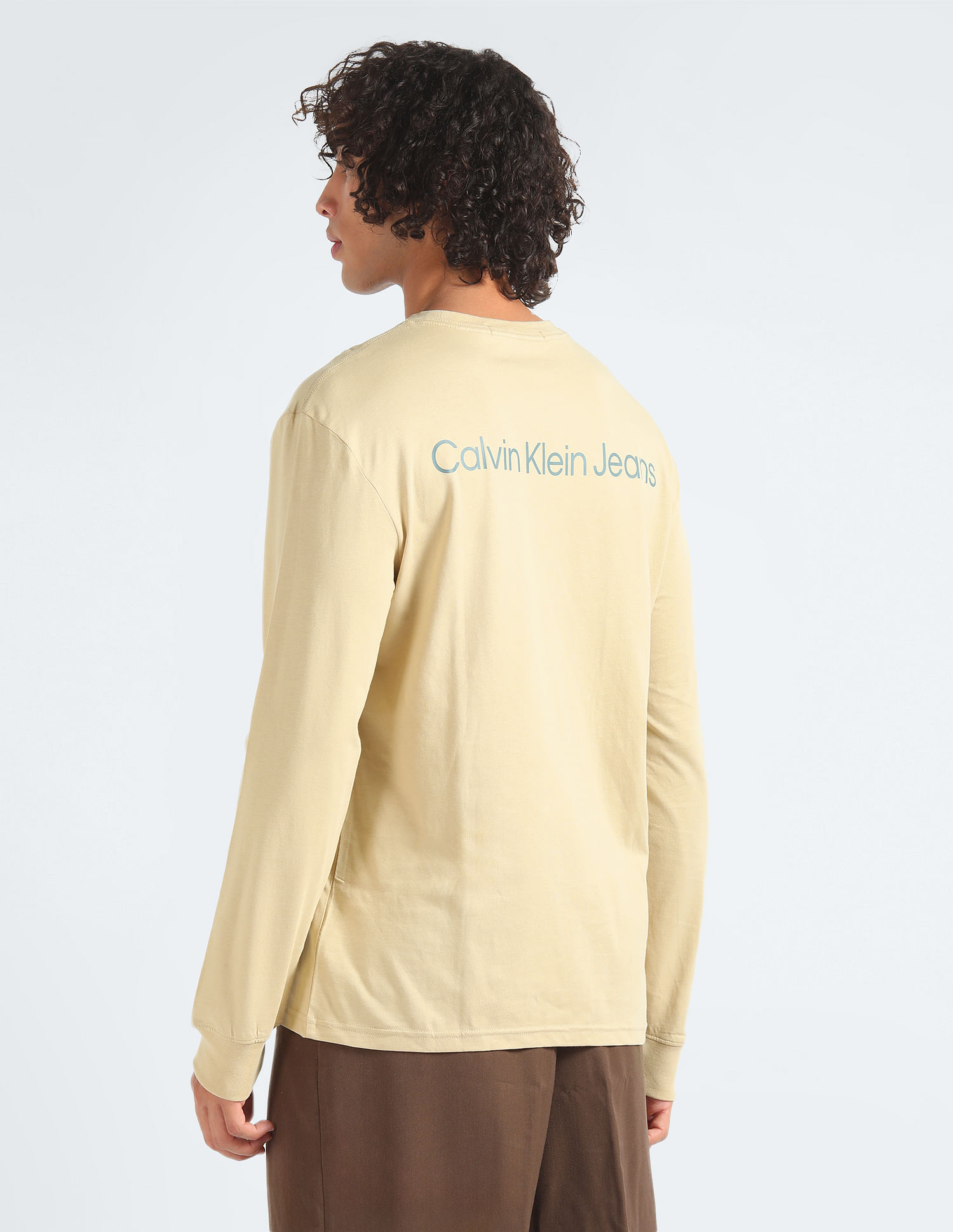 【CK JEAN】RELAX FIT INSTITUTIONAL LOGO LONG SLEEVE T-SHIRT Buy Calvin Klein Jeans Institutional Graphic Long Sleeve T