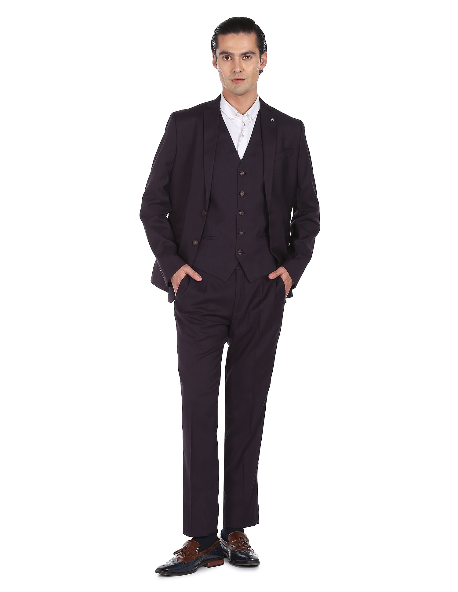 Exquisite Dark Green Double Breasted Men's Suit - Elegant, Tailored Fi –  VARDO