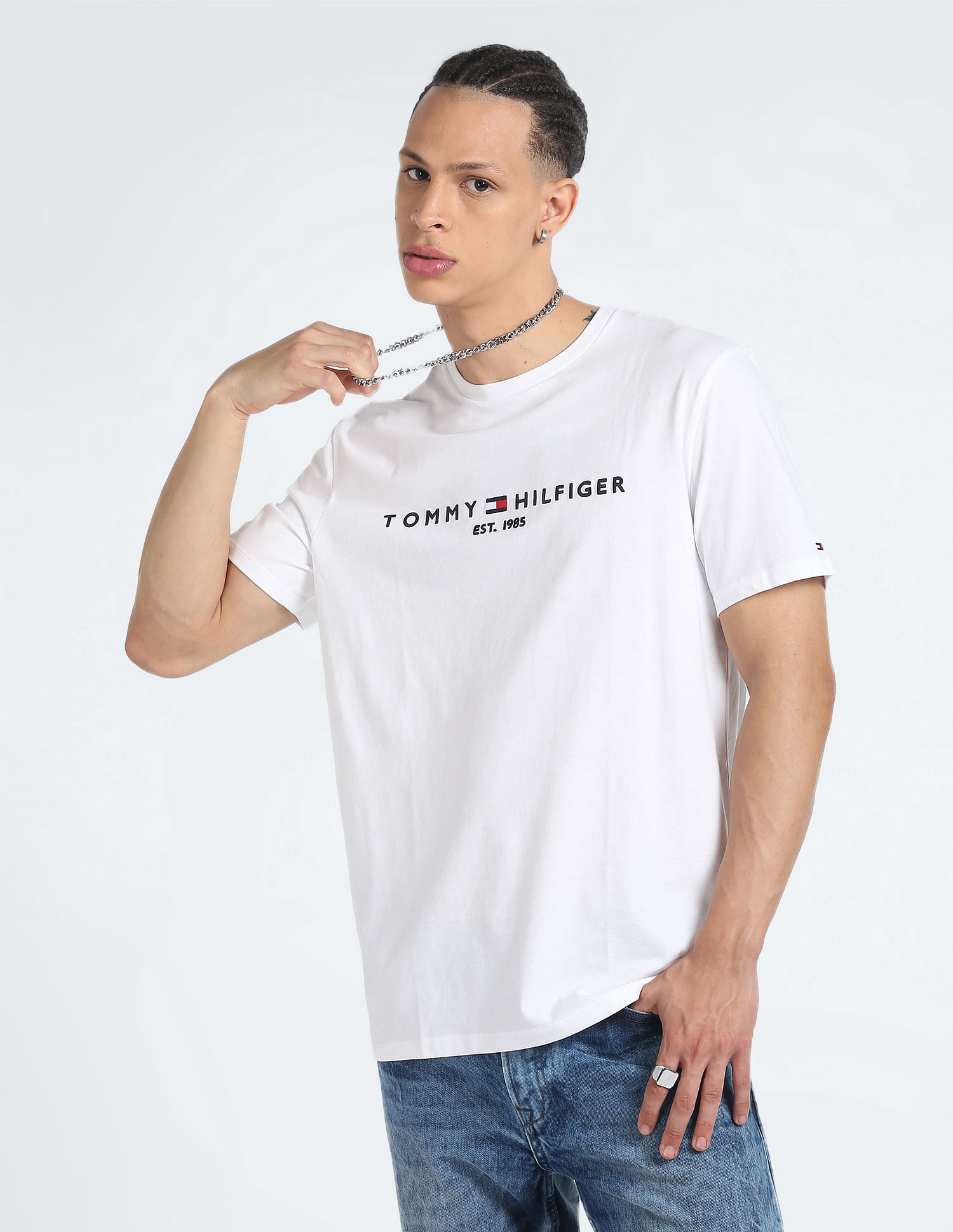 Dempsey Afskrække tåbelig Buy Tommy Hilfiger Embroidered Logo Regular Fit T-Shirt - NNNOW.com