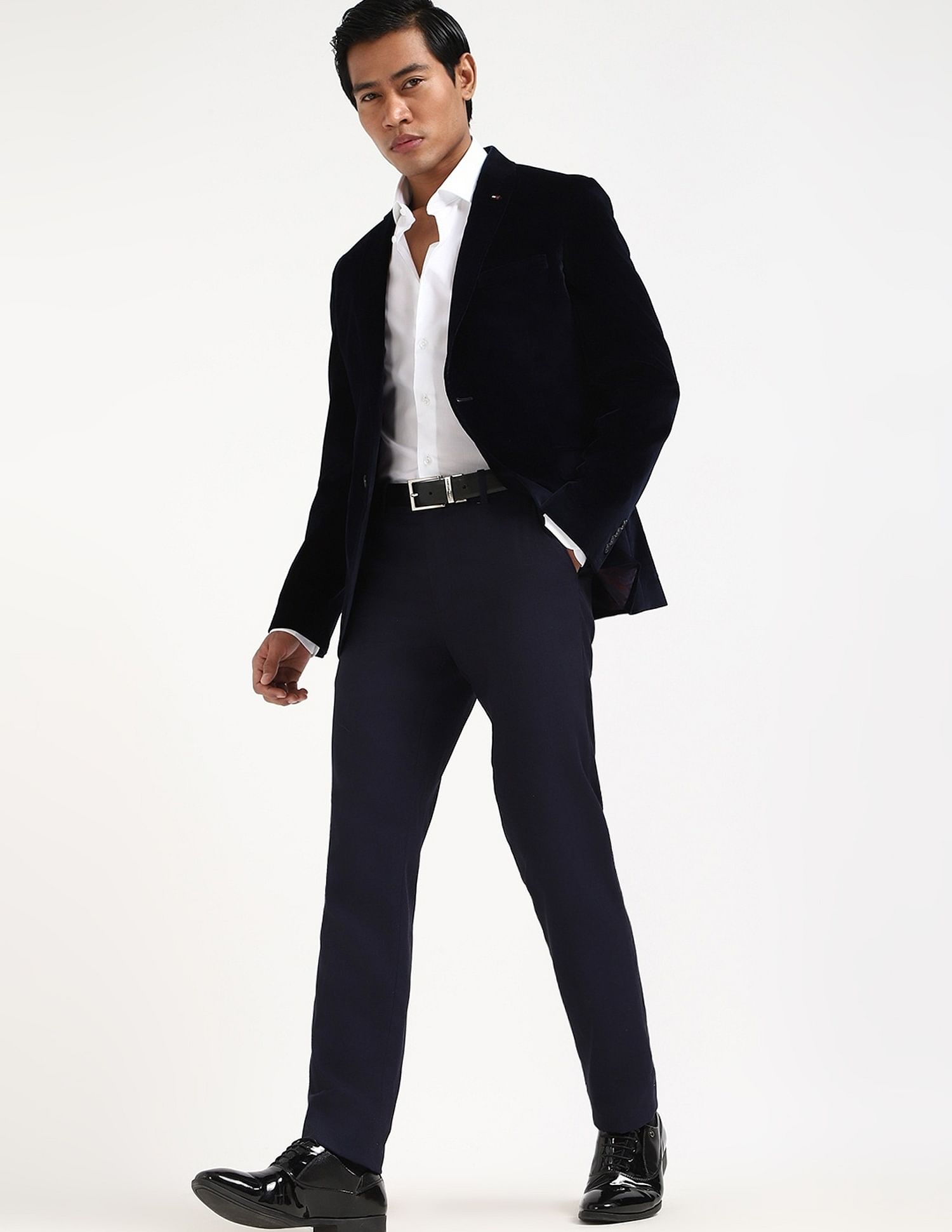 Tommy Hilfiger Solid Regular-Fit Cotton Blazer
