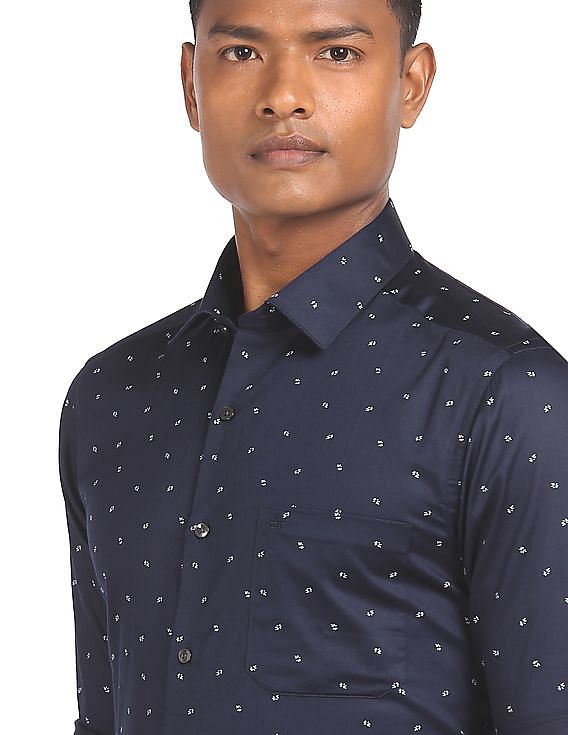 Arrow Spread Collar Manhattan Slim Fit Printed Formal Shirt