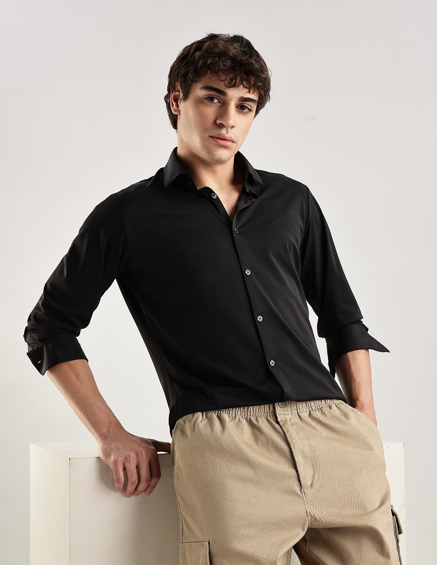 Calvin Klein Jeans Solid Slim Fit Woven Shirt