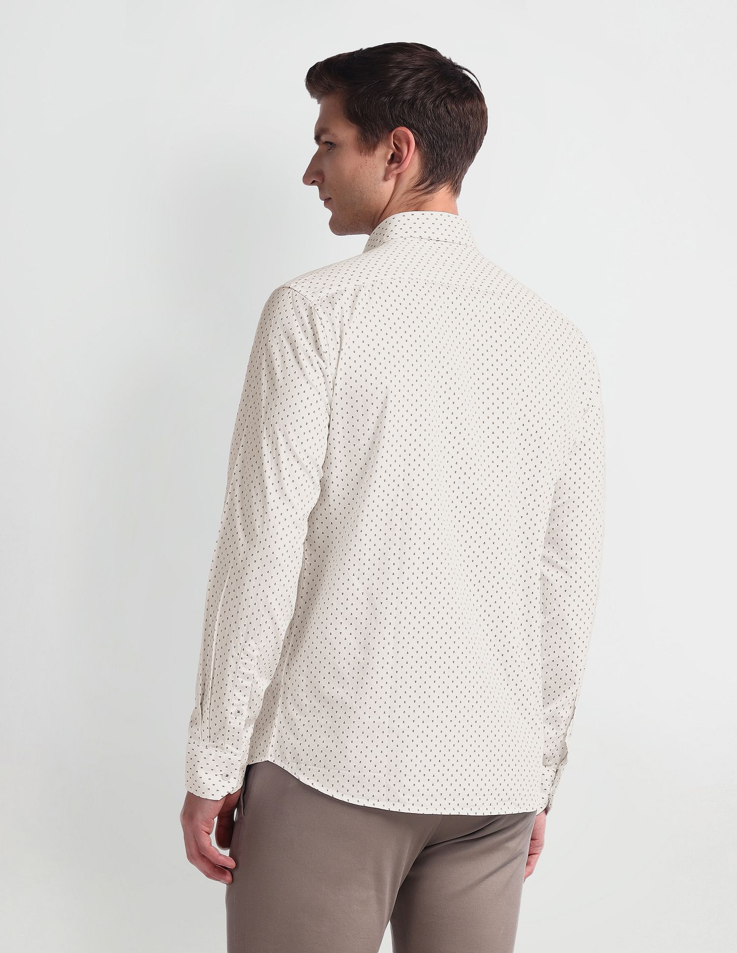 Arrow Sport Geometric Print Manhattan Slim Shirt