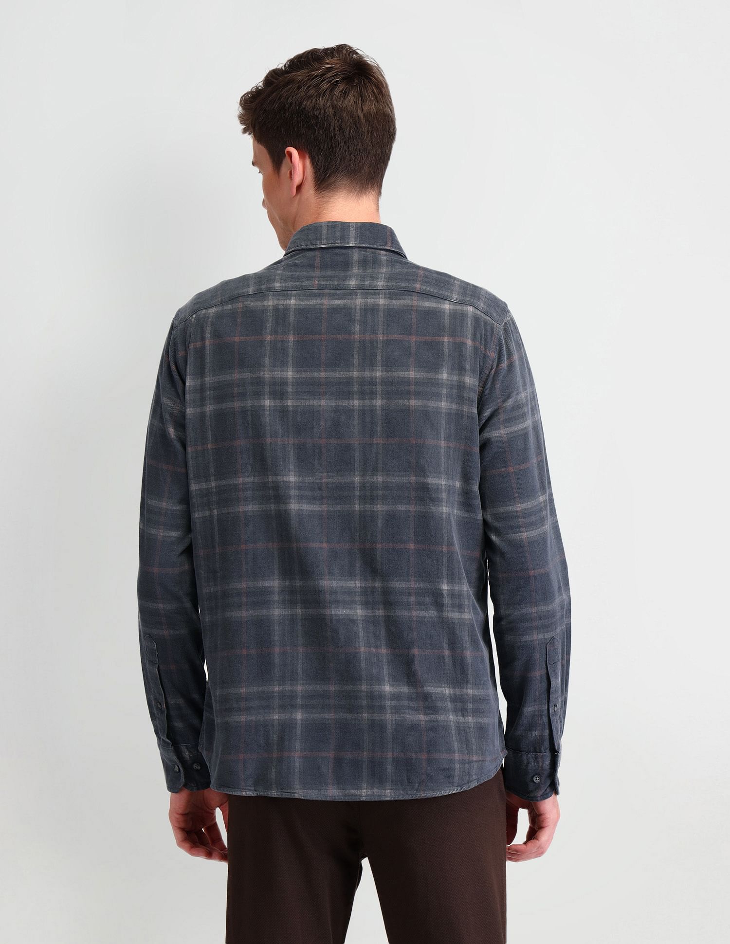 Arrow Sport Tailored Fit Lightweight Corduroy Shirt