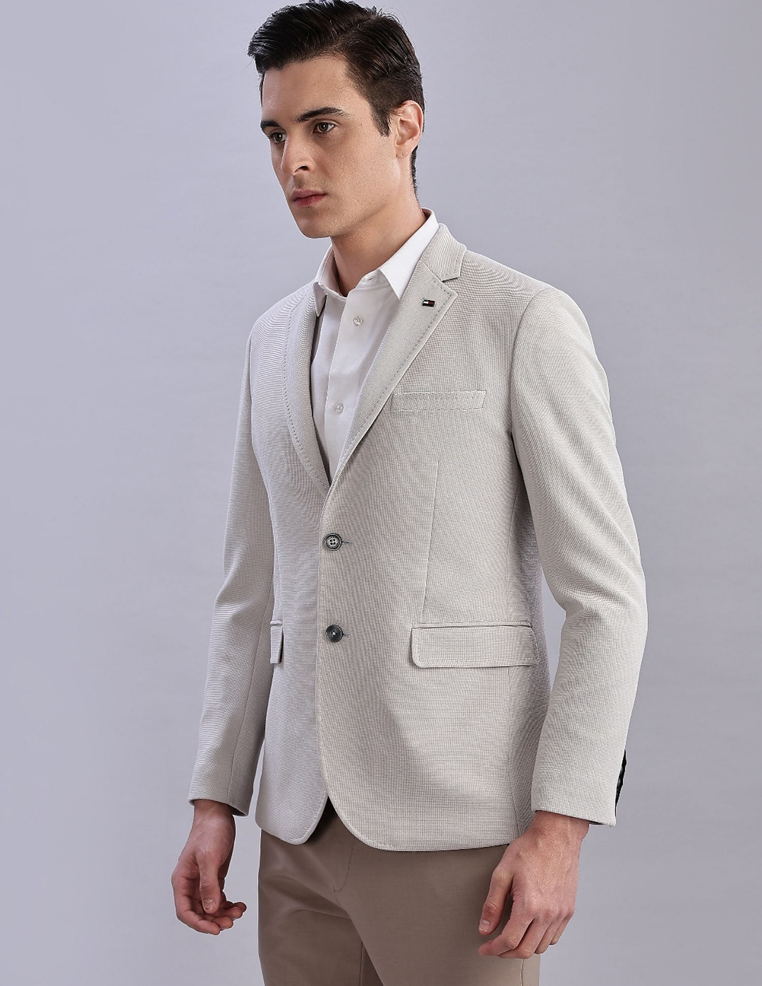 Tommy Hilfiger Self-Design Regular-Fit Polyester Single Breasted Blazer
