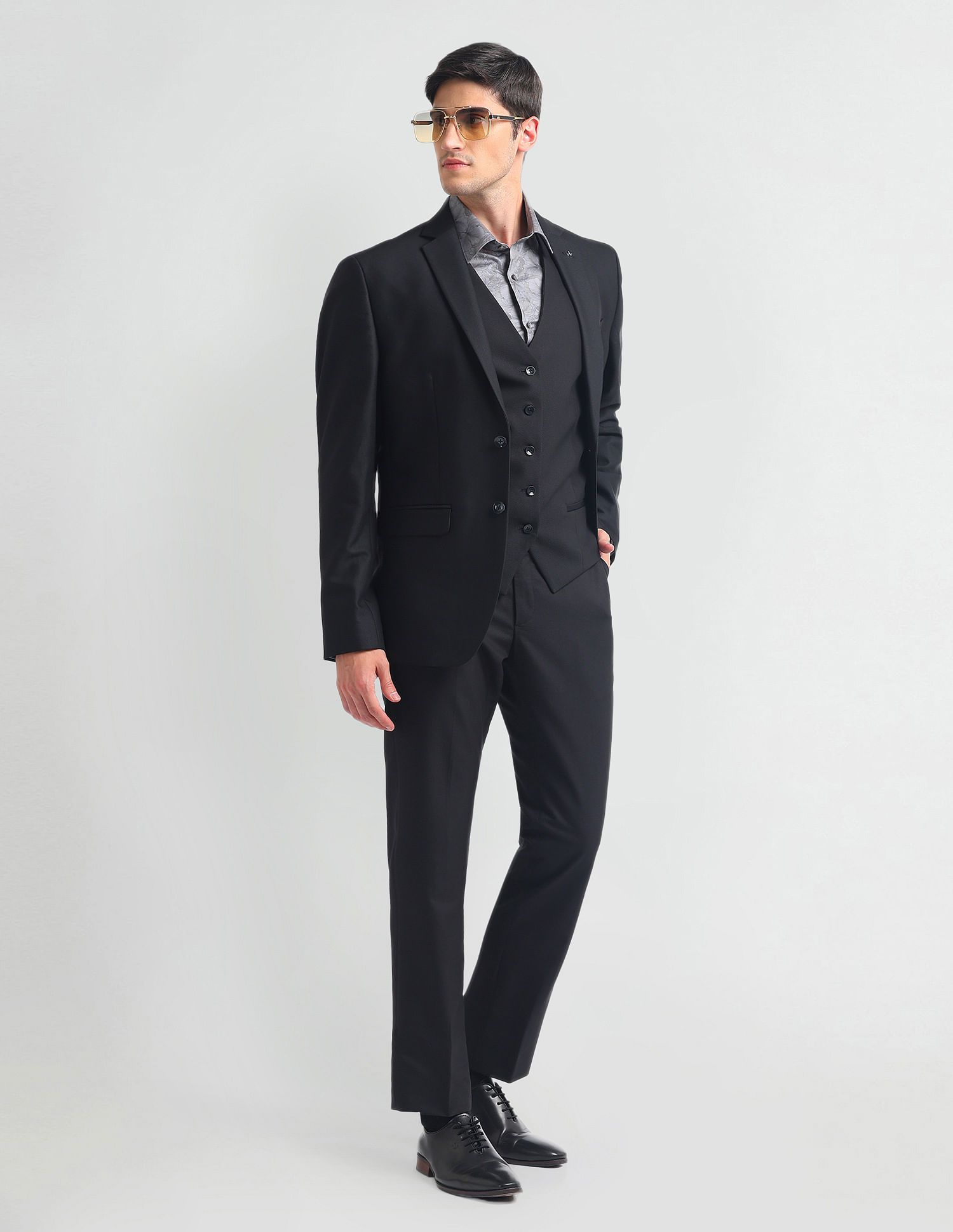 Arrow Reversible Waistcoat Three Piece Suit