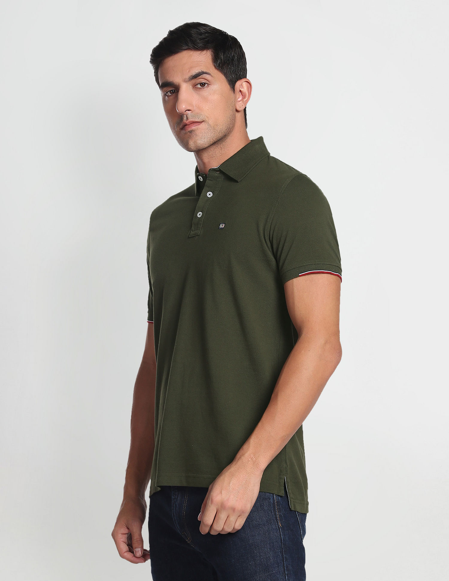 Arrow Sports Compact Cotton Solid Polo Shirt