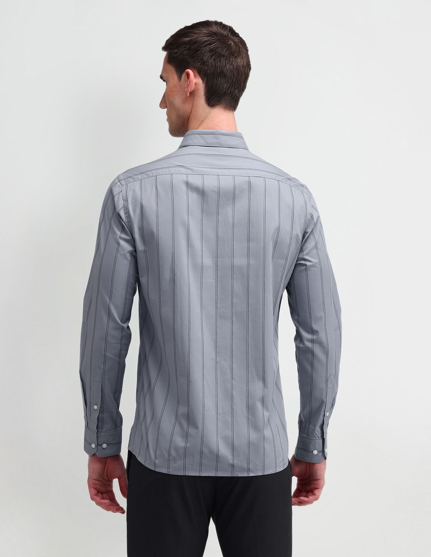 Arrow Brooklyn Fit Vertical Striped Shirt