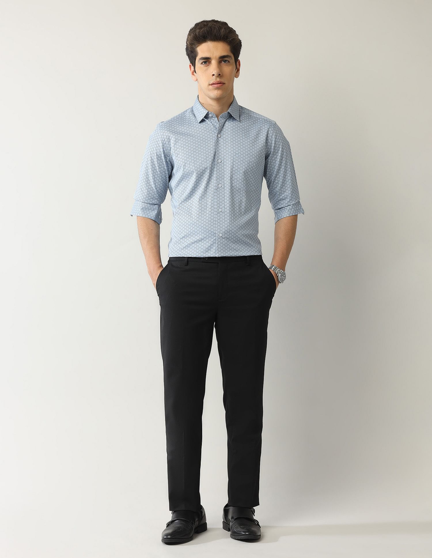Arrow Geometric Printed Manhattan Slim Fit Shirt