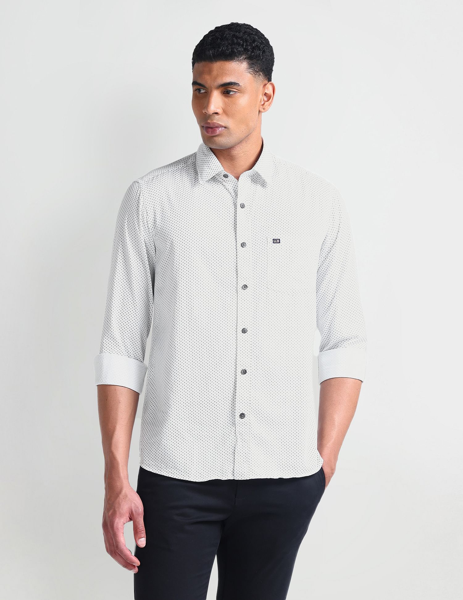 Arrow Sport Geometric Print Manhattan Slim Shirt