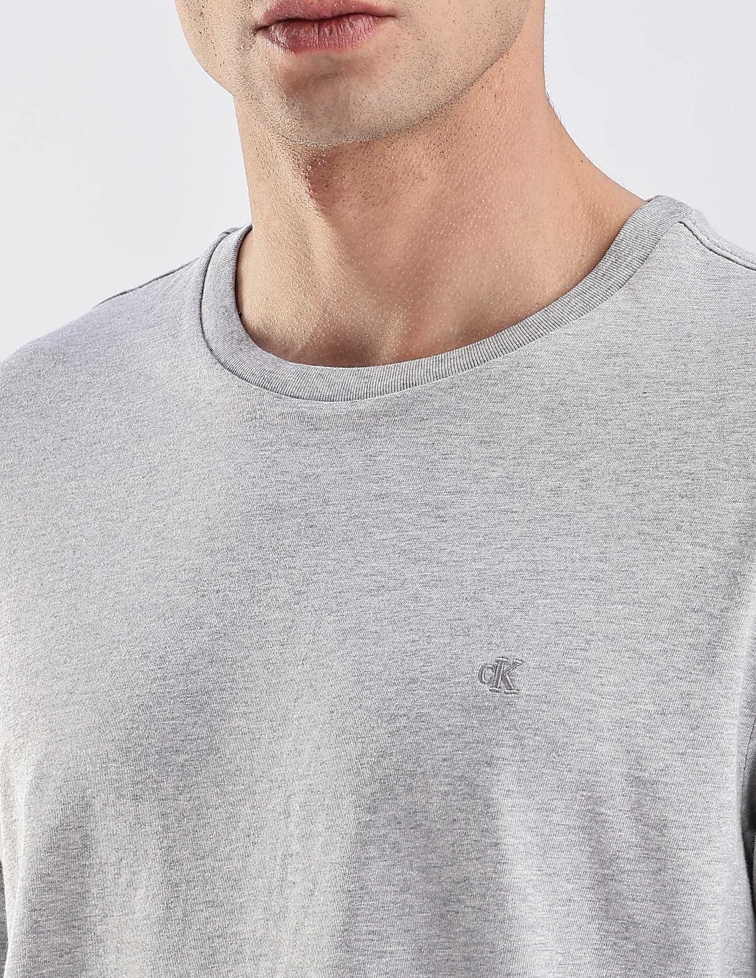 Calvin Klein Jeans Regular-Fit Heathered Cotton T-Shirt