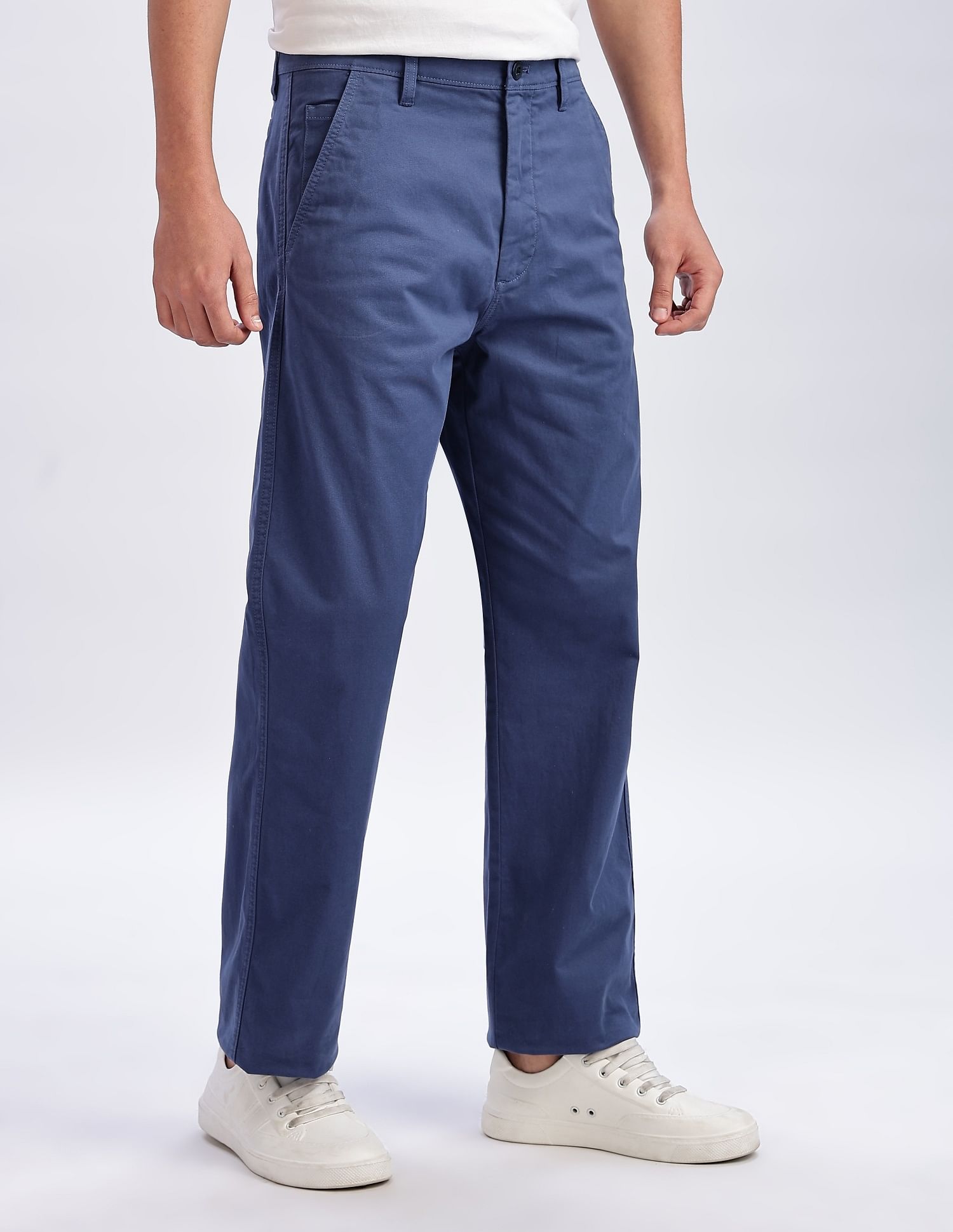Calvin Klein Jeans Relaxed-Fit Solid Mid Rise Trousers