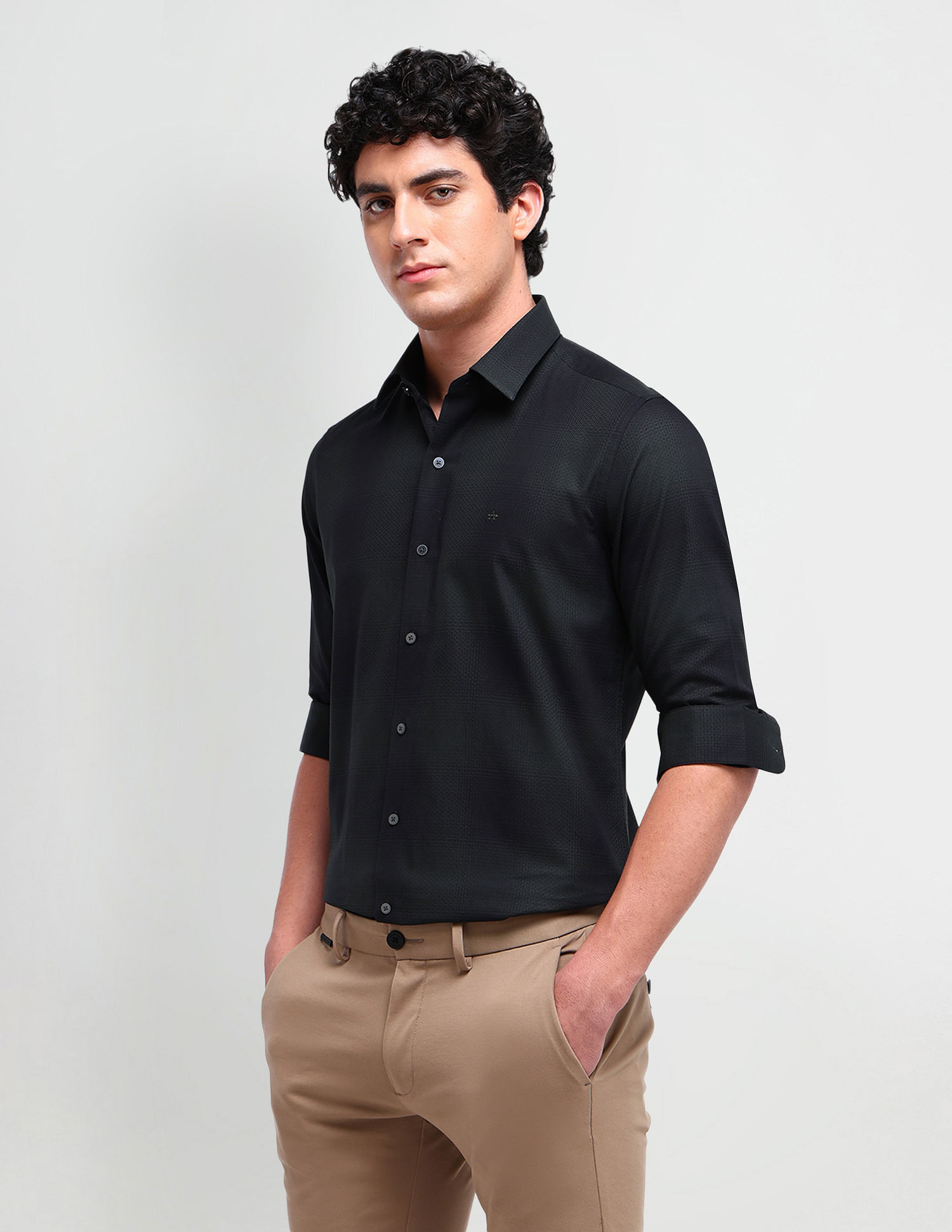 Arrow Newyork Manhattan Slim Fit Textured Shirt