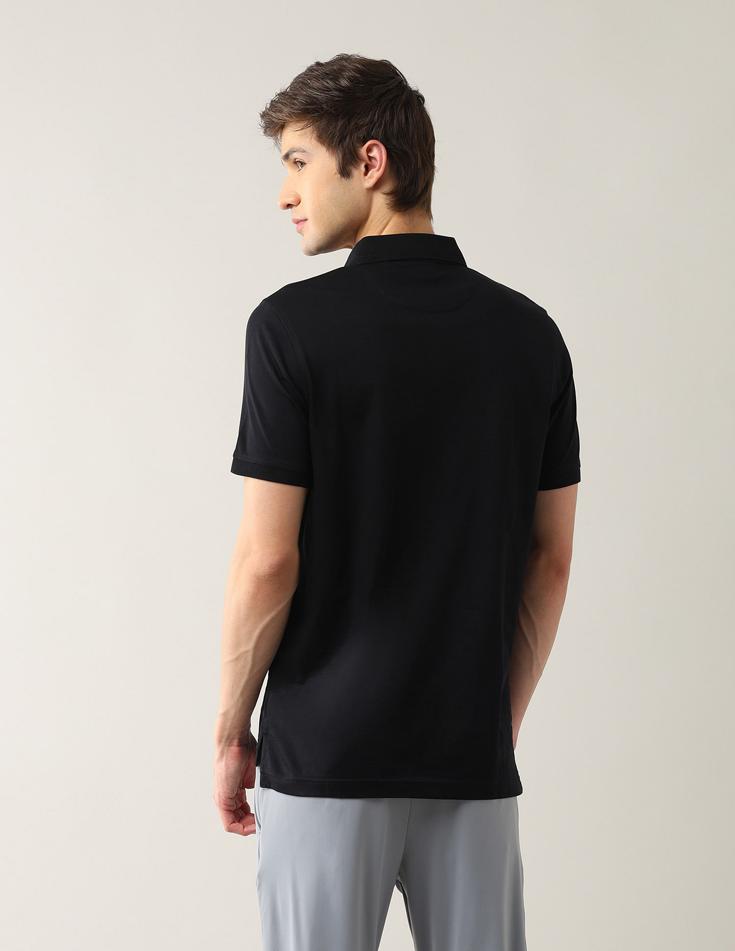 Arrow Solid Regular Fit Polo Shirt
