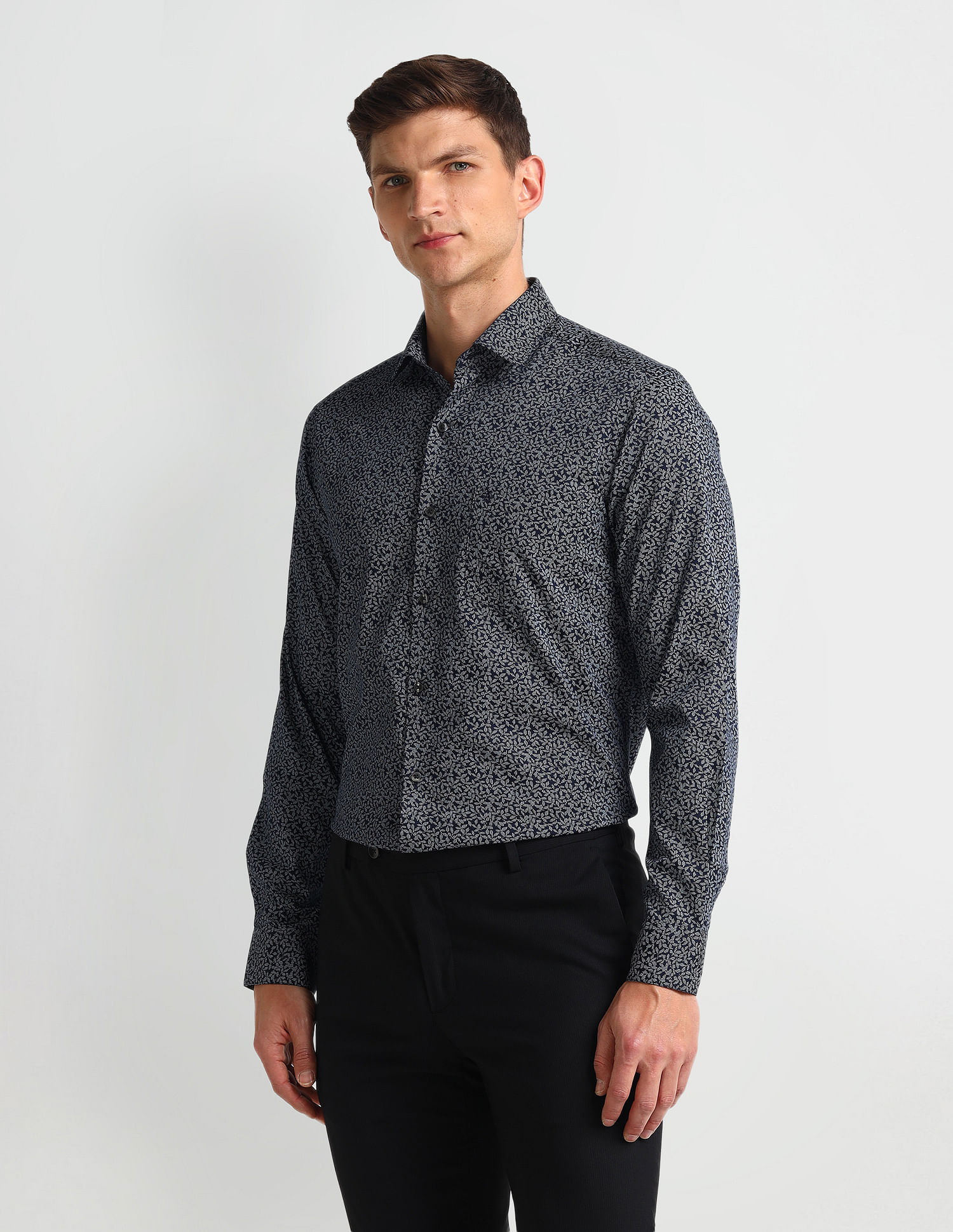 Arrow Manhattan Slim Fit Cotton Shirt