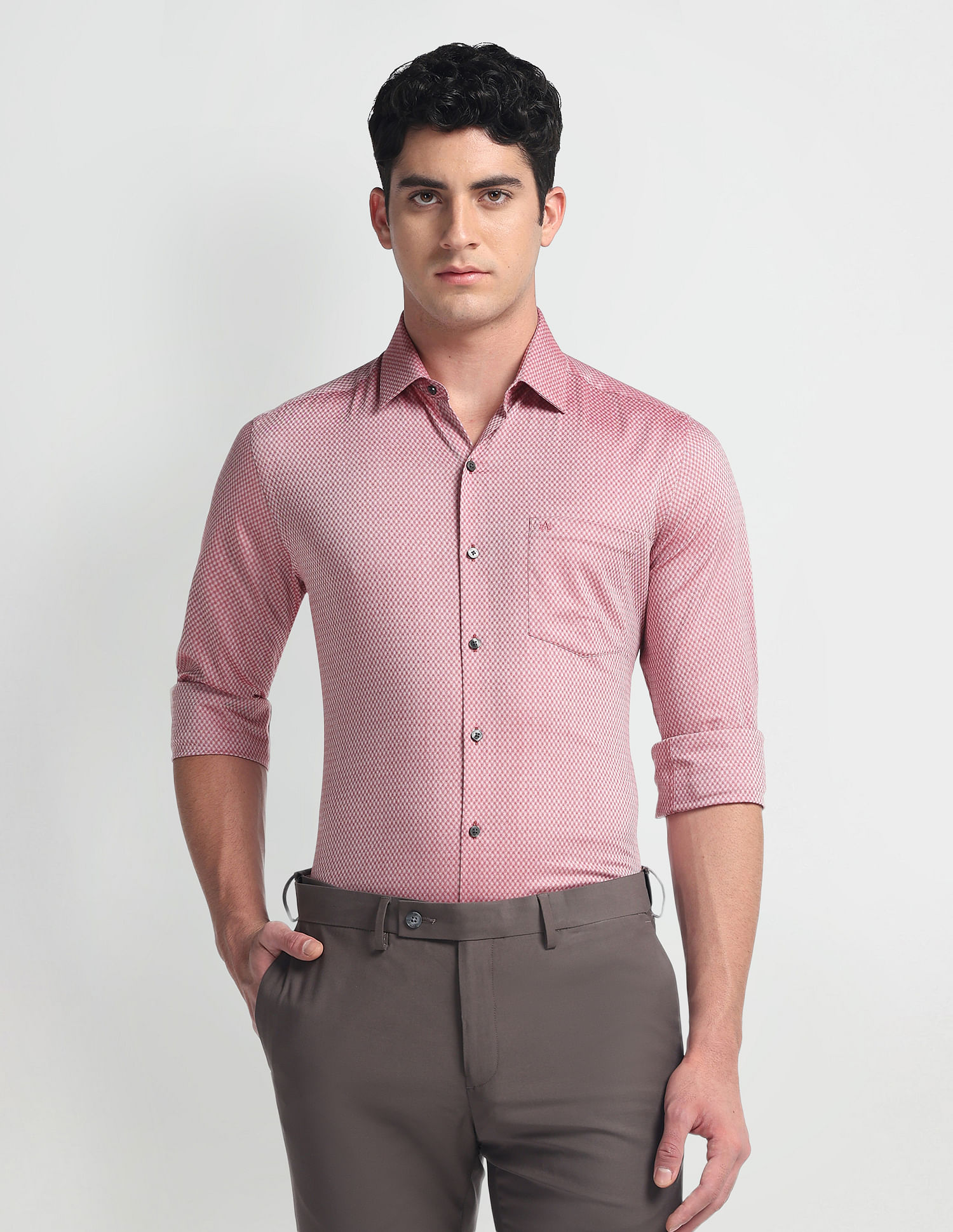 Arrow Pure Cotton Manhattan Slim Shirt