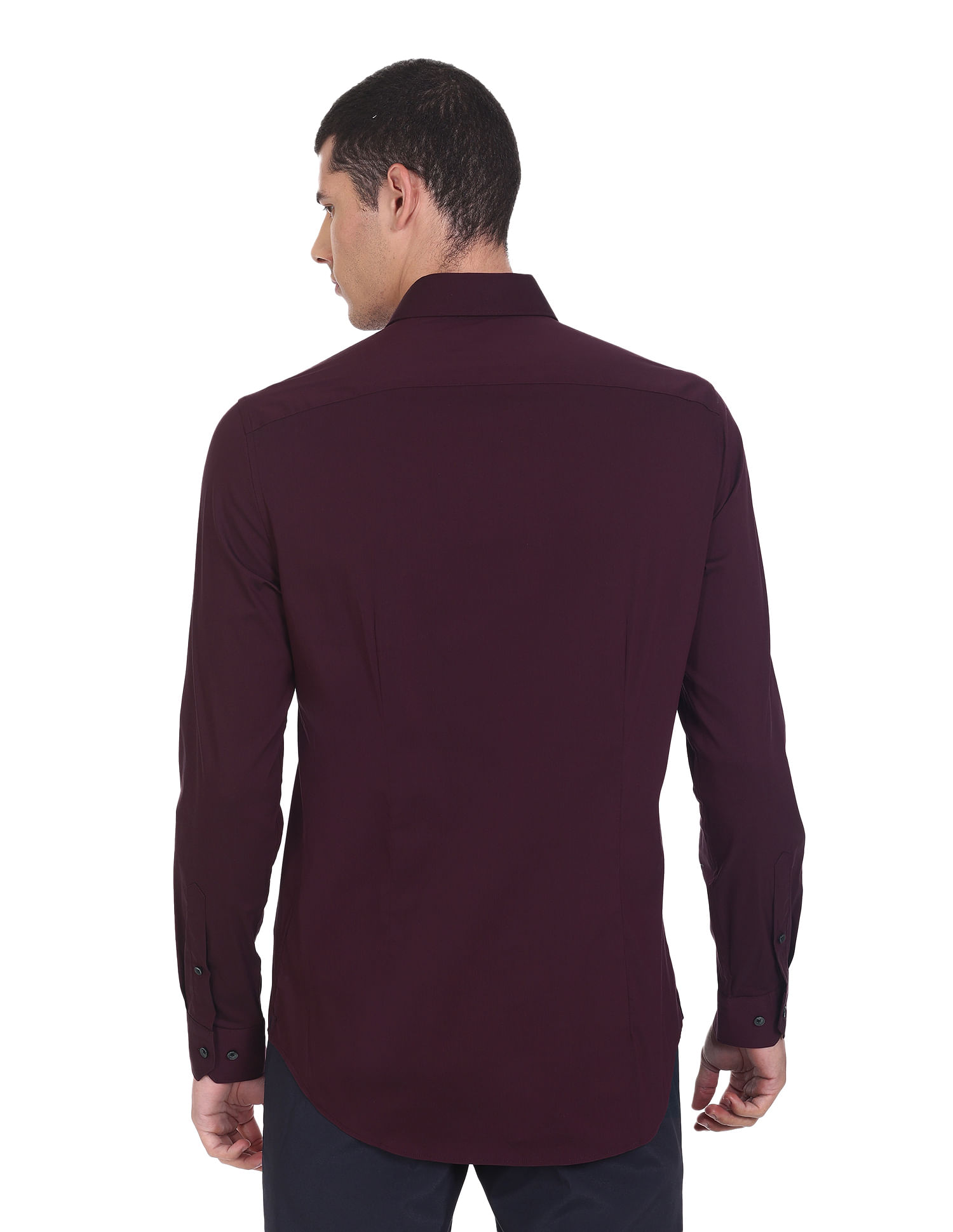 Tommy Hilfiger Men Wine Solid Poplin Weave Slim Fit Formal Shirt