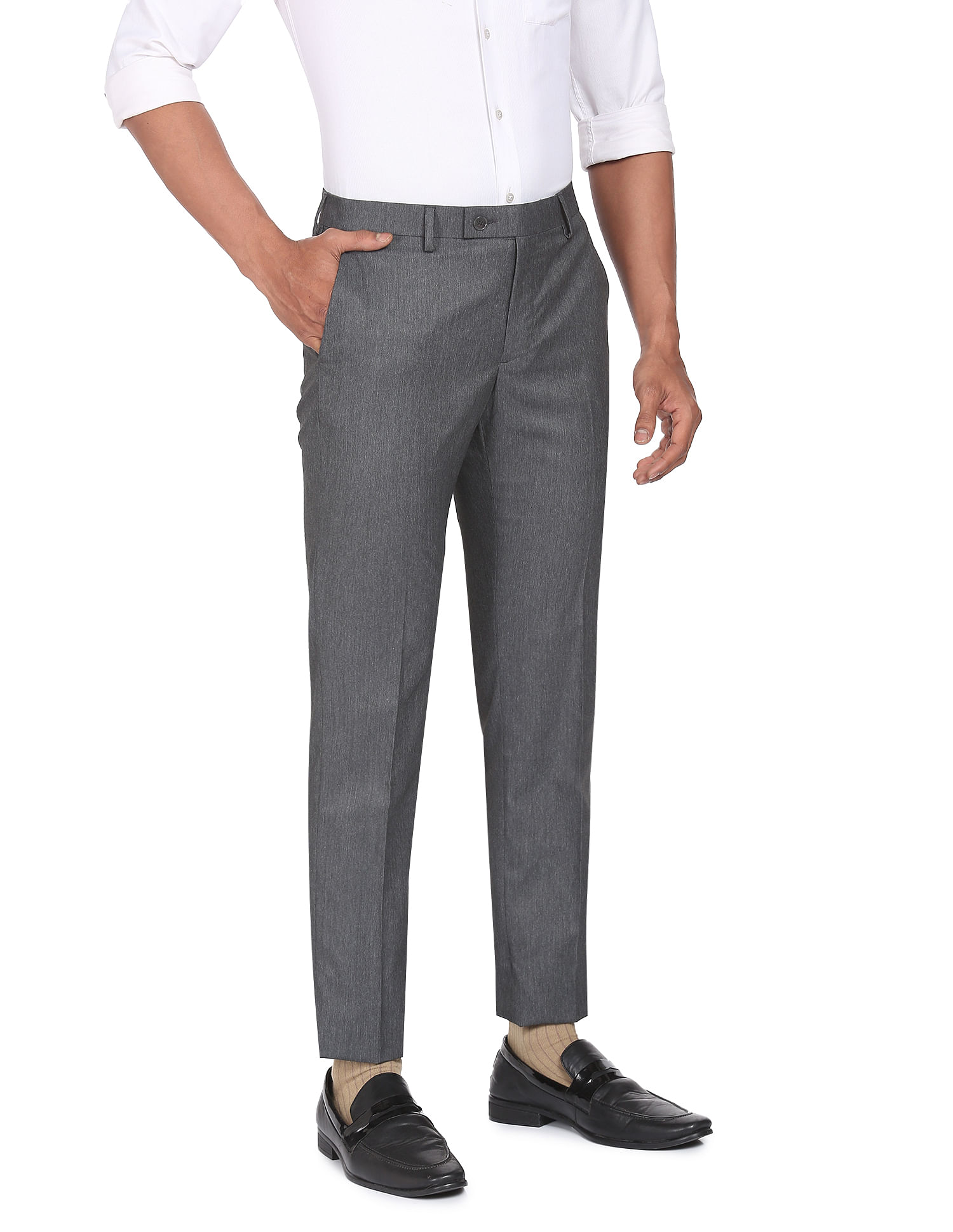 Regular Fit Twill trousers - Black - Men | H&M IN