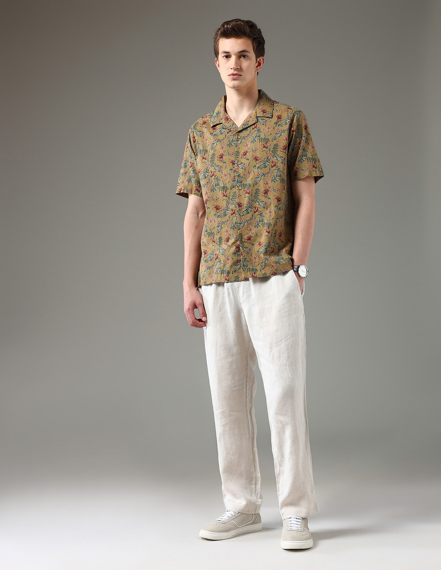 Arrow Sport Floral Pattern Regular Fit Shirt