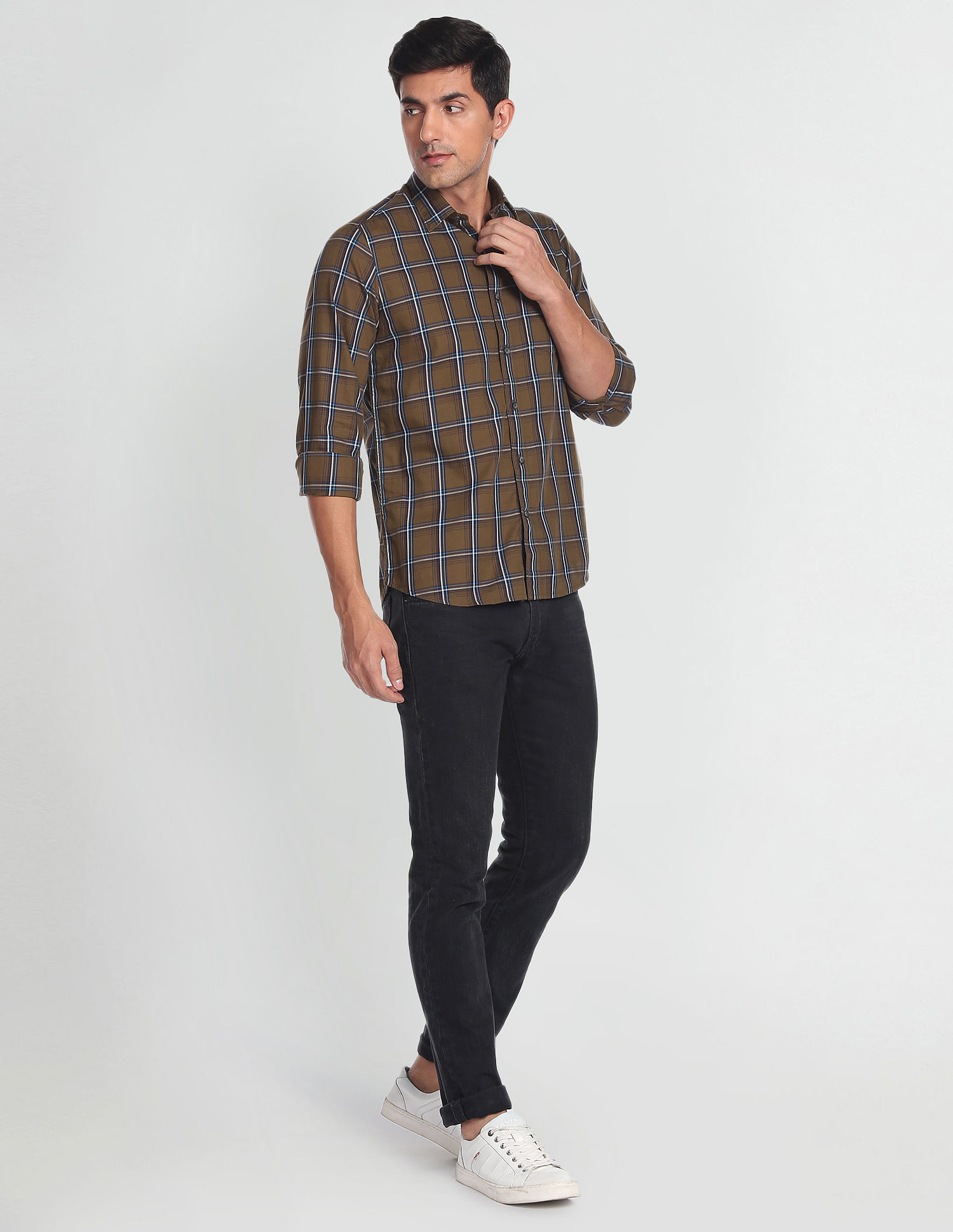 Arrow Sports Manhattan Slim Fit Tartan Casual Shirt