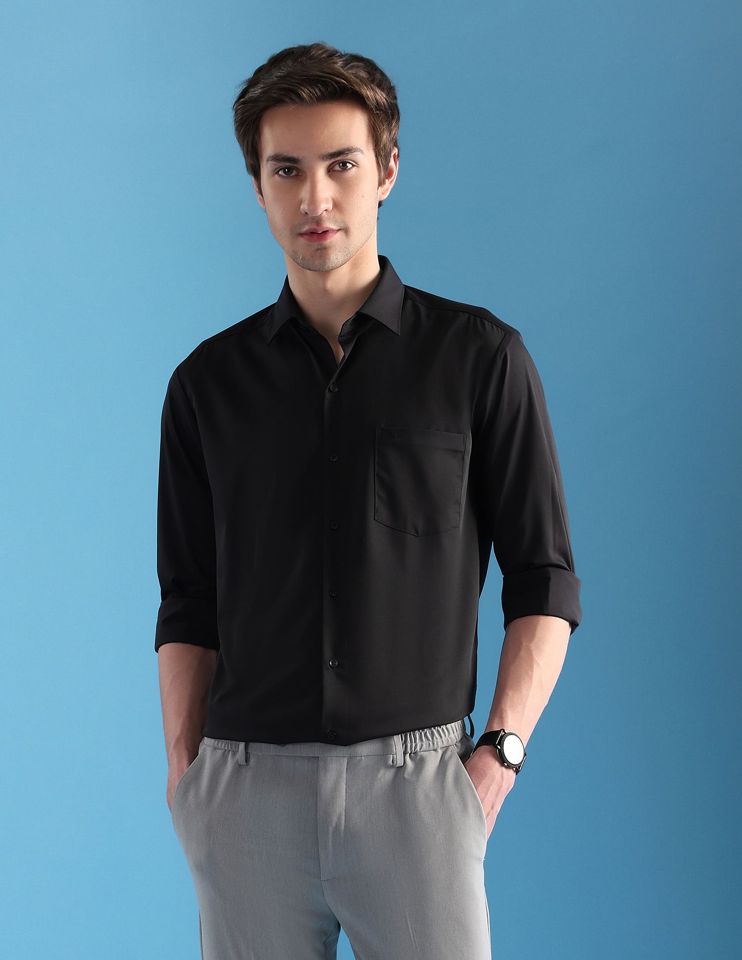 Arrow Solid Manhattan Slim Fit Velocity Shirt