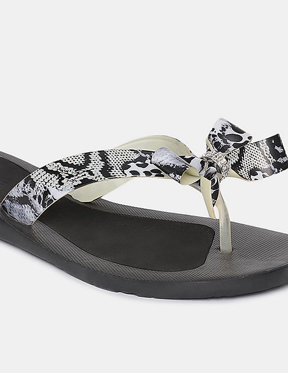 Guess tutu best sale flip flops