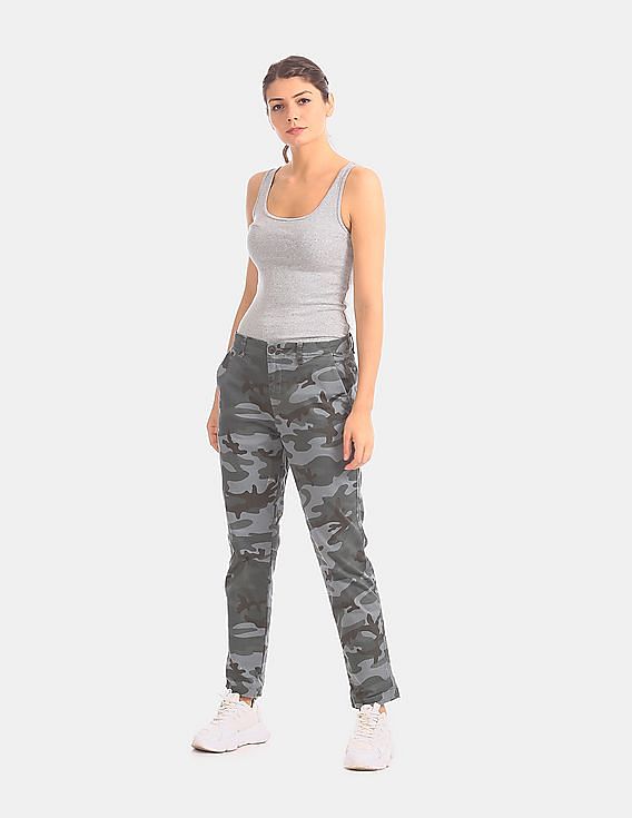 Gap womens camo on sale pants