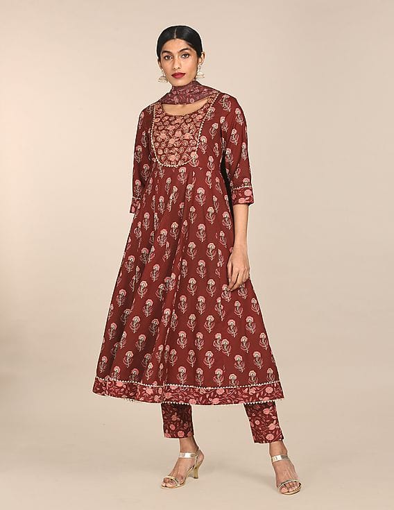 Anahi Women Maroon Printed Kurta Pants 
