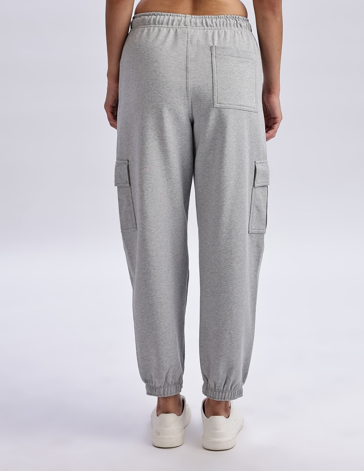 Calvin Klein Jeans Regular-Fit Heathered Mid Rise Joggers