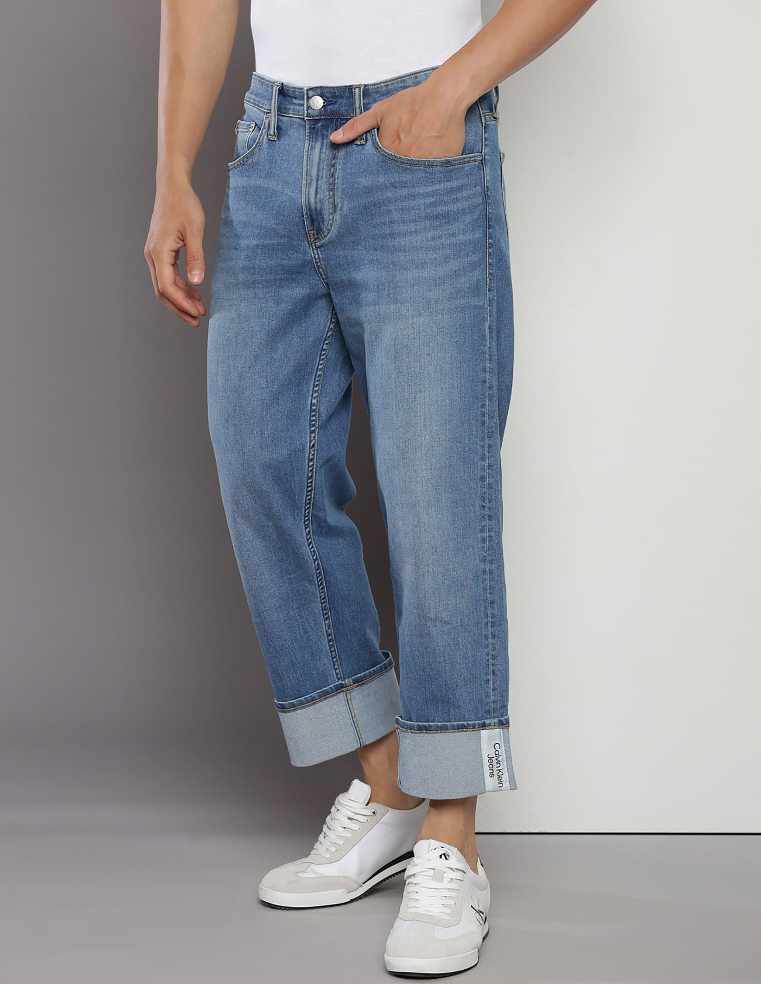 Buy Calvin Klein 90s Straight Fit Cropped Jeans NNNOW