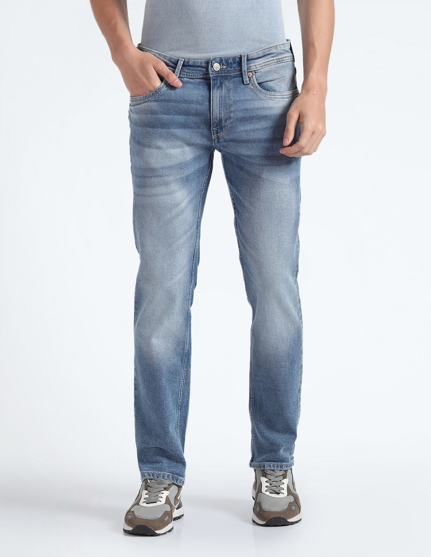 Flying Machine Mid Rise Freddie Slim Straight Jeans