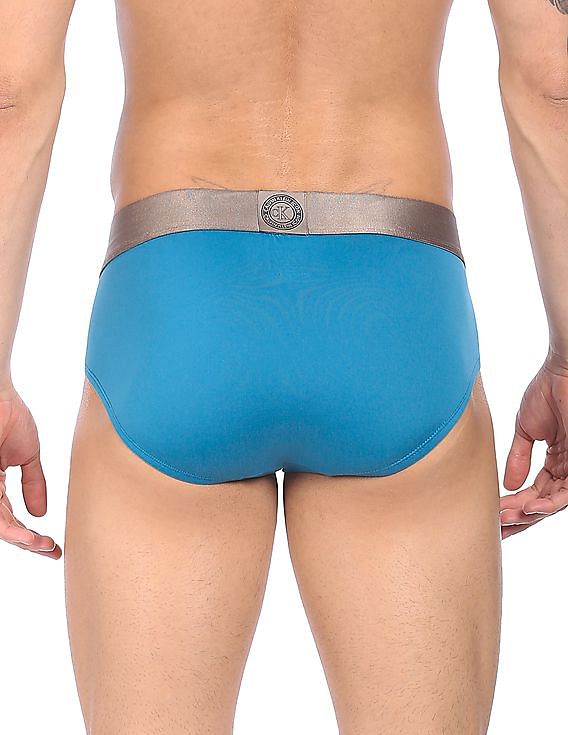 Calvin Klein Men's Underwear Multipack Cool Stay Fresh Hip Briefs, Blue  Flannel, Kewl Lime, Pewter, S at  Men's Clothing store