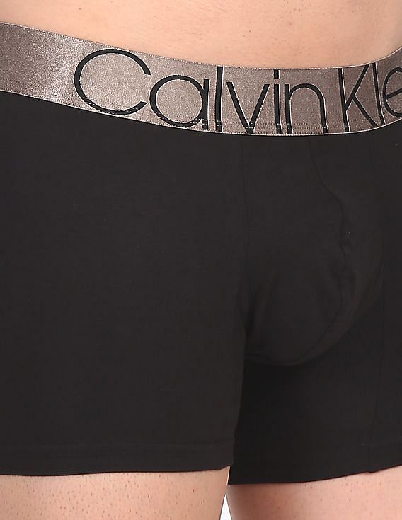 Calvin Klein Underwear Men Black Mid Rise Solid Trunks
