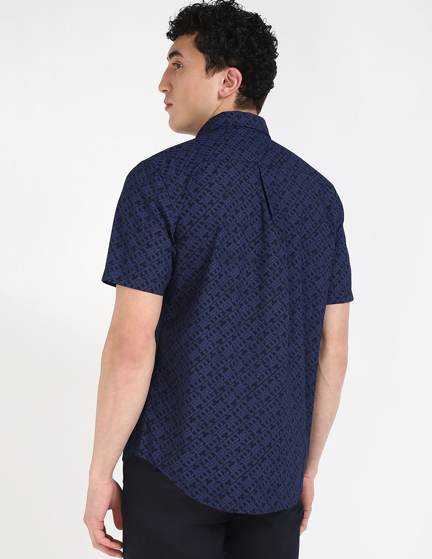 Tommy Hilfiger Logo Regular-Fit Poplin Woven Shirt
