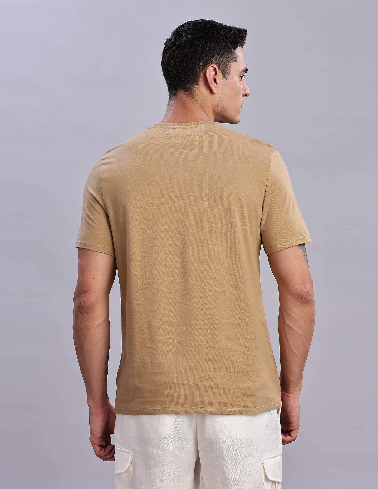 Tommy Hilfiger Mens Beige Solid T-Shirt