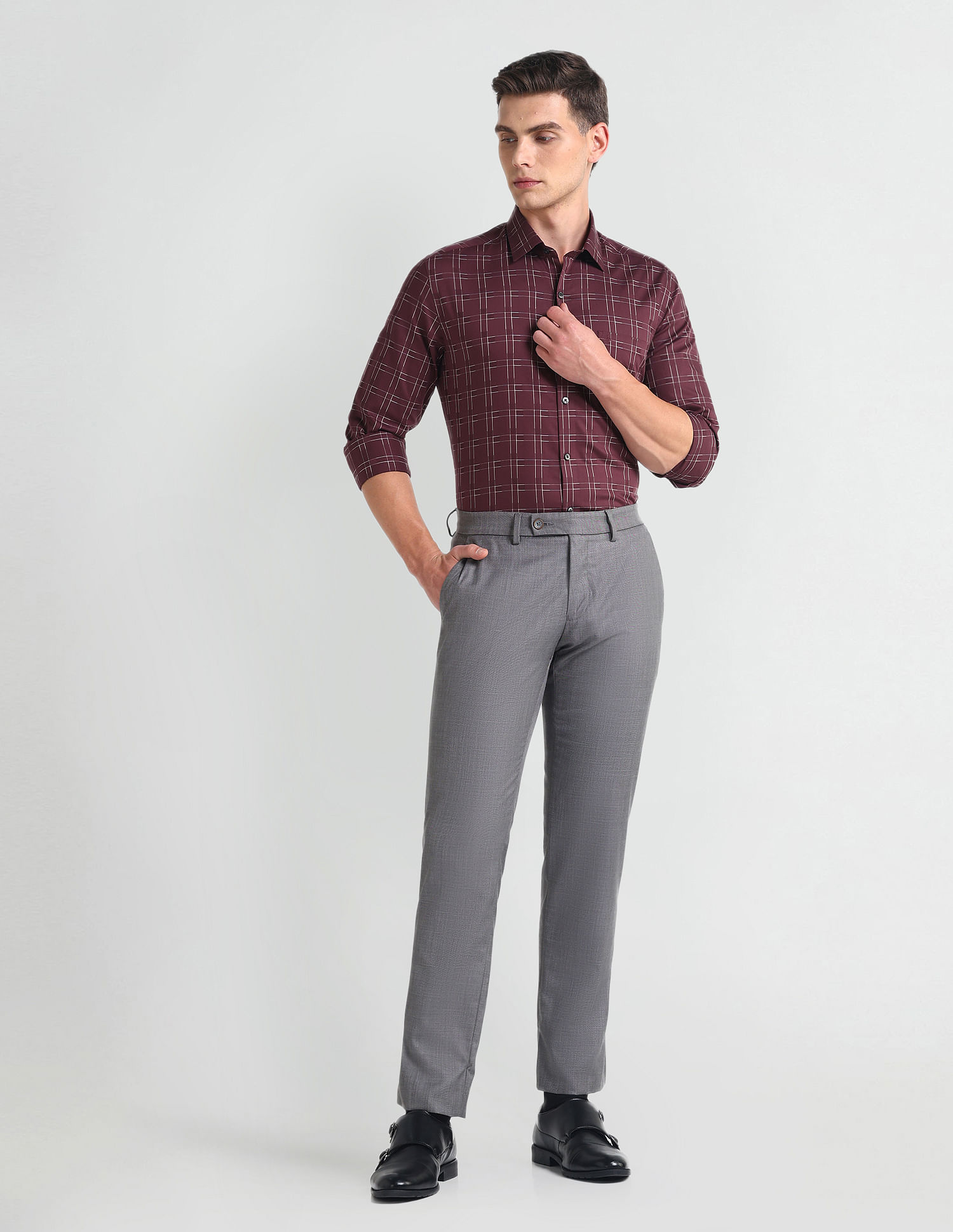 Arrow Pure Cotton Manhattan Slim Fit Shirt