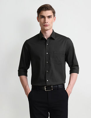 Arrow Solid Slim Fit Shirt