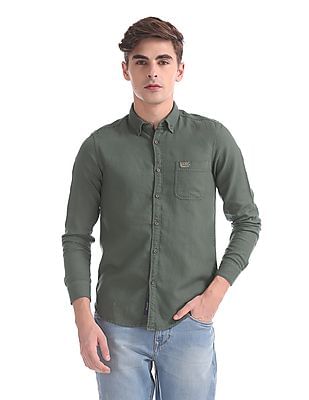 slim fit button down collar shirt
