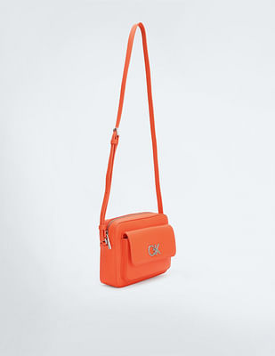 CK Jeans■(W) Lock Long Flap Phone Crossbody Bag ■送料込 All Day Phone Flap Crossbody Bag | Calvin Klein
