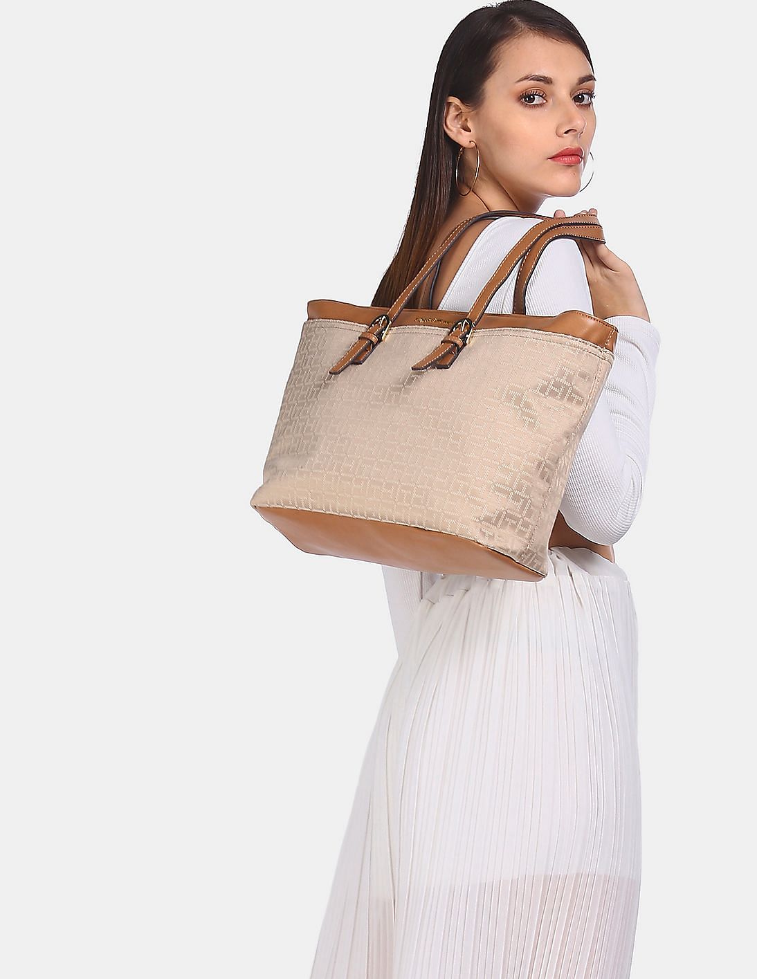 Buy Tommy Hilfiger Women Beige Hazel Monogram Jacquard Tote
