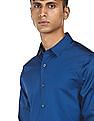 Calvin Klein Men Blue Spread Collar Solid Casual Shirt