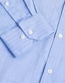 Arrow Patterned Twill Solid Shirt
