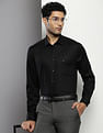 Tommy Hilfiger Cutaway Collar Dobby Shirt