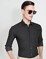 Arrow Geometric Pattern Manhattan Slim Fit Formal Shirt